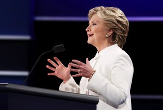 why-hillary-clinton-wearing-white-suit-debate